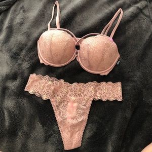 VS Pink Date Strappy Push-Up Bra Set